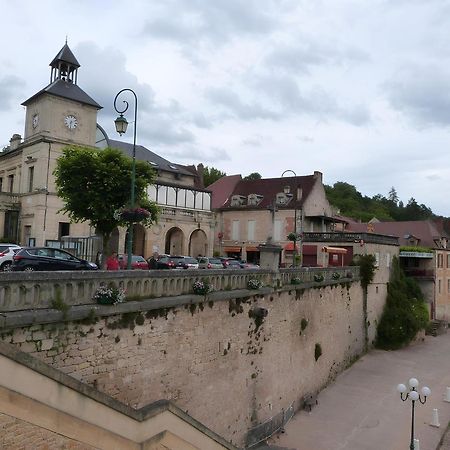 Apartamento Lumineux, Bien Situe Et Tres Calme + Parking Prive Le Bugue Exterior foto