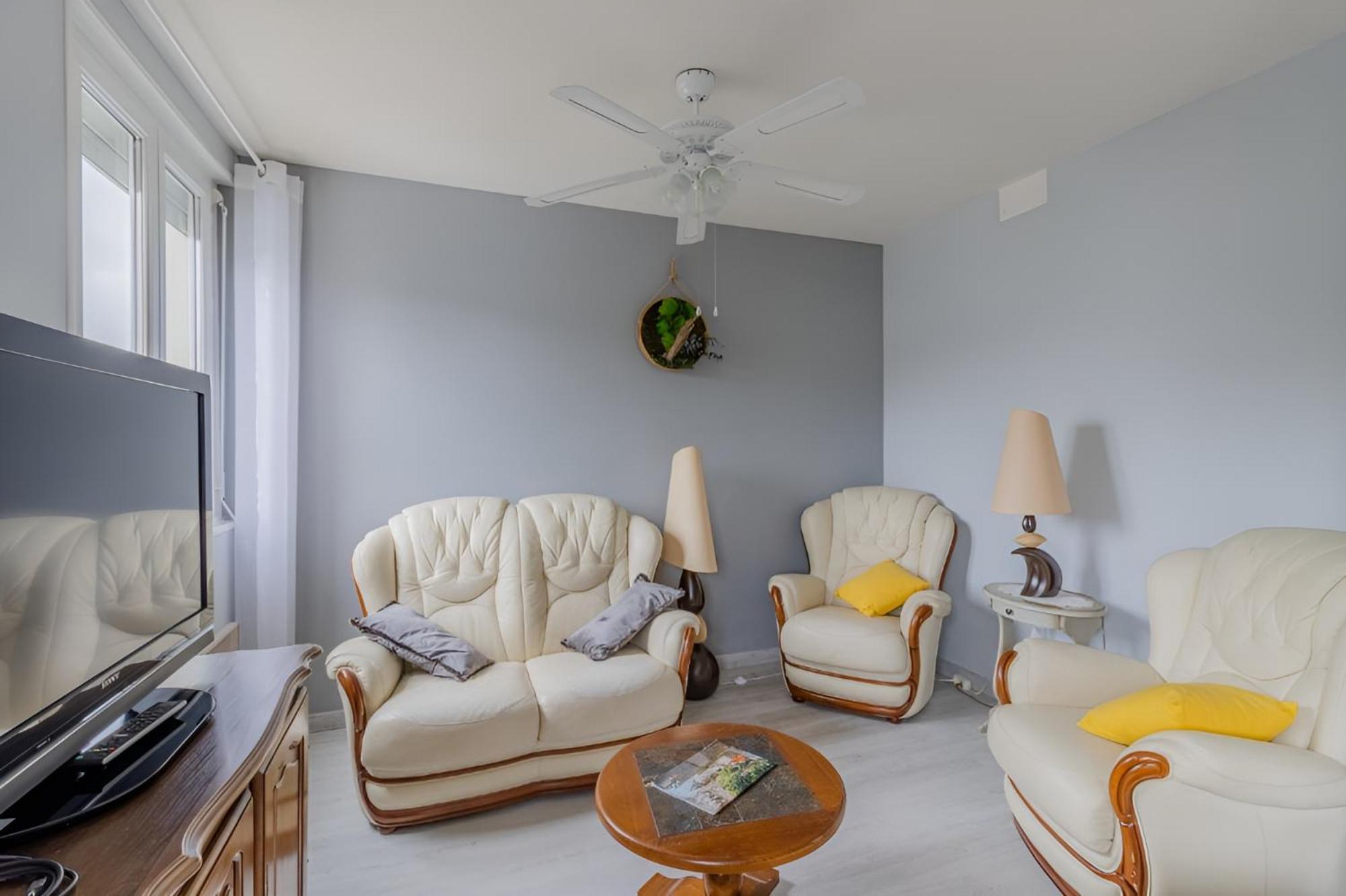 Apartamento Lumineux, Bien Situe Et Tres Calme + Parking Prive Le Bugue Exterior foto